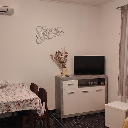 Апартаменты Apartman Iva Каштела Экстерьер фото